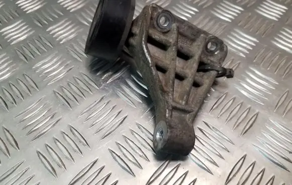 Jeep Grand Cherokee (WJ) A/C compressor mount bracket 6652030140
