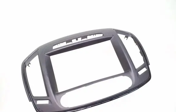 Radio/GPS head unit trim