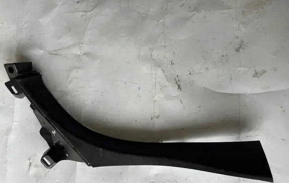 Dodge Durango III (D)pillar trim (top) I01018060BLR 5KU90DX9AD
