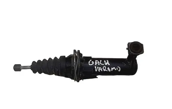 Renault Master III Clutch slave cylinder 306202804R