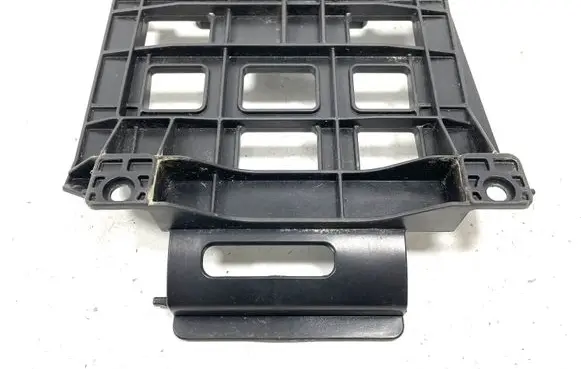 Audi A3 S3 A3 Sportback 8P Engine control unit holder 8P0906131