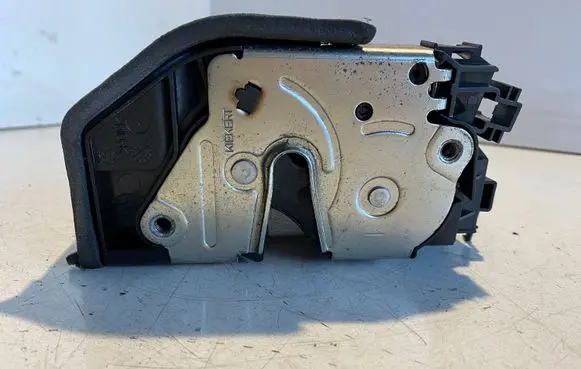 Front door lock