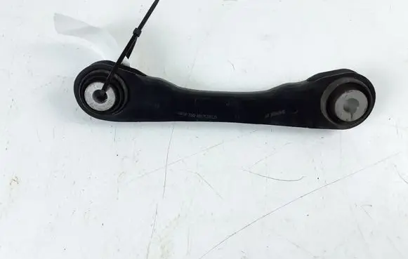 BMW 5 G30 G31 Rear upper control arm/wishbone 6867537 6867538