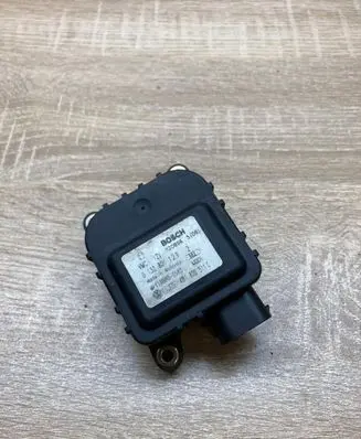 Audi A6 S6 C5 4B Air flap motor/actuator 4B1820511C 0132801129