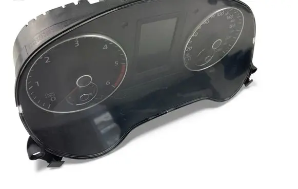 Volkswagen Jetta VI Speedometer (instrument cluster) 5C6920870A