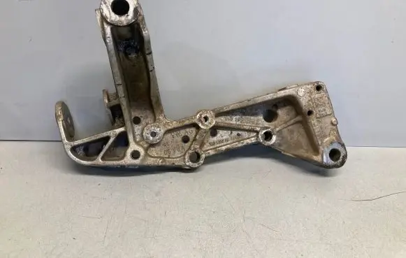 Volkswagen Touran I Front lower control arm/wishbone 1K0199296F
