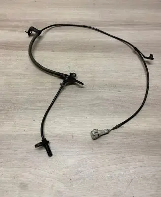 Toyota Yaris ABS brake wheel speed sensor 895430d050