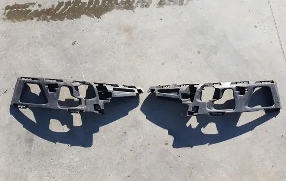 Ford Mondeo MK IV Front bumper mounting bracket