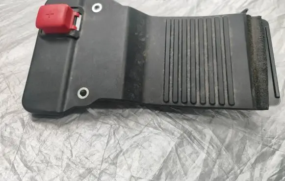 Volvo S60 Battery box tray cover/lid 31651455