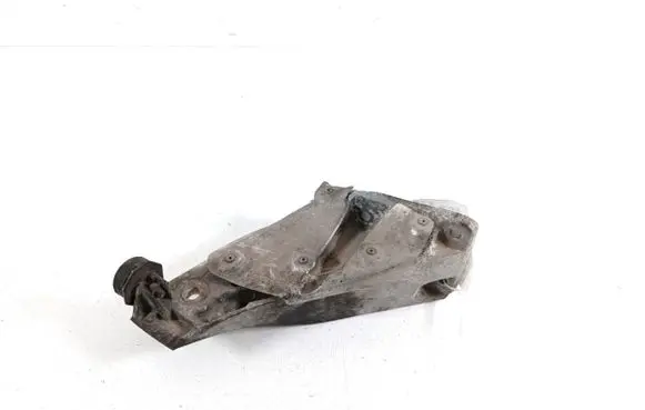 BMW X6 E71 Engine mounting bracket 6772680