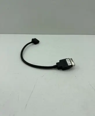 Mercedes-Benz CLS C218 X218 iPod connector socket A0028272104