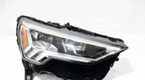 Audi Q3 F3 Headlight/headlamp 1101F700000 HL15PP218 SAEADK1