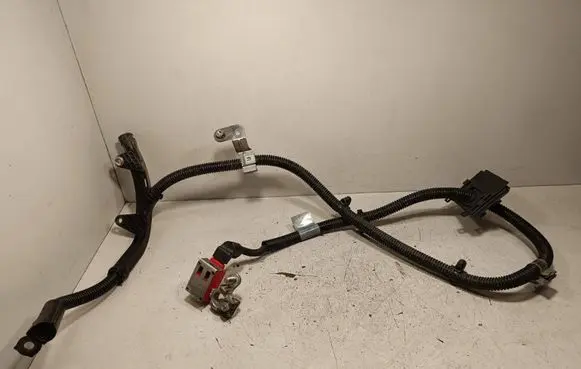 Mercedes-Benz SLK R172 Positive cable (battery) A1725400430