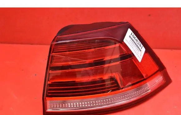 Volkswagen Golf Sportsvan Rear/tail lights 5G9945096E