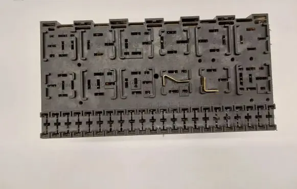 Volkswagen Golf I Fuse box set 357937039