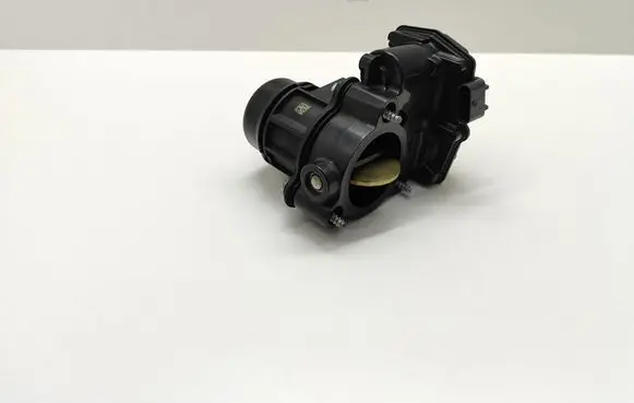 BMW 5 G30 G31 G38 Throttle valve 8512452 13548512452 1354851245204