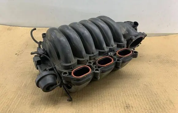 Audi A6 S6 C6 4F Intake manifold 06E133210