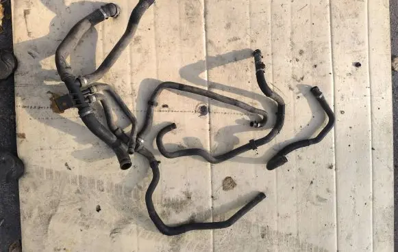 Peugeot Boxer Engine coolant pipe/hose