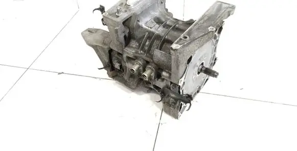 Nissan Leaf I (ZE0) Electric car motor EM57