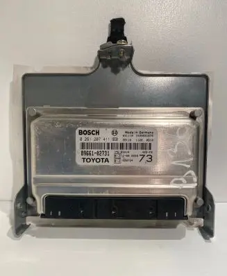 Toyota Corolla E120 E130 Engine control unit/module 8966102731 0261207411