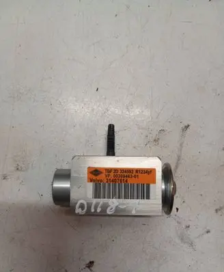 Air conditioning (A/C) expansion valve