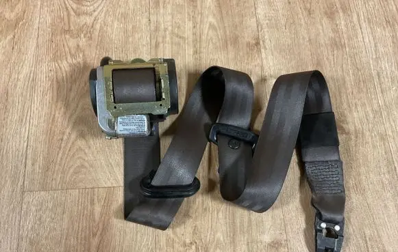 Audi A4 S4 B6 8E 8H Front seatbelt 8E0857706B 561035400A 09112000