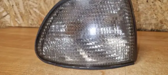 BMW 7 E38 Front indicator light 084441504r