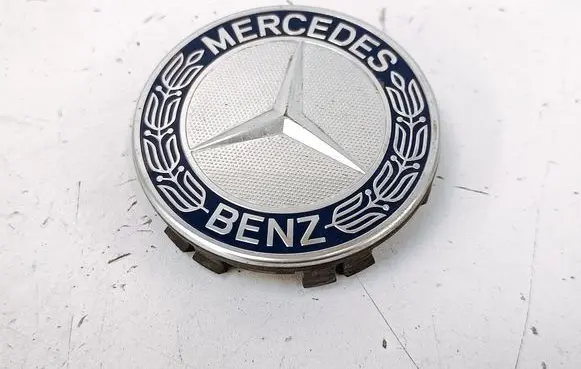 Mercedes-Benz CLA C117 X117 W117 Original wheel cap A1714000125