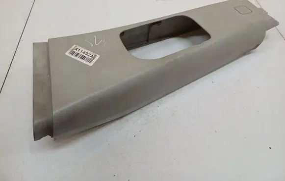 Nissan Qashqai (B) pillar trim (top)