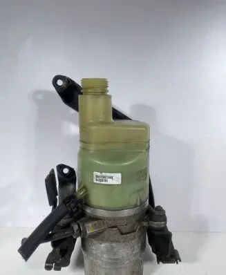 Volvo C30 Power steering pump 5N513K514AE 31200780