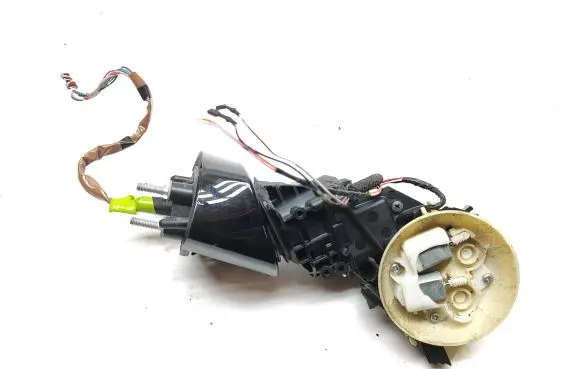Lexus UX Front door electric wing mirror
