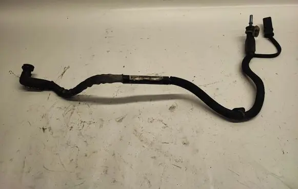 Citroen Berlingo Brake vacuum hose/pipe 9826302180