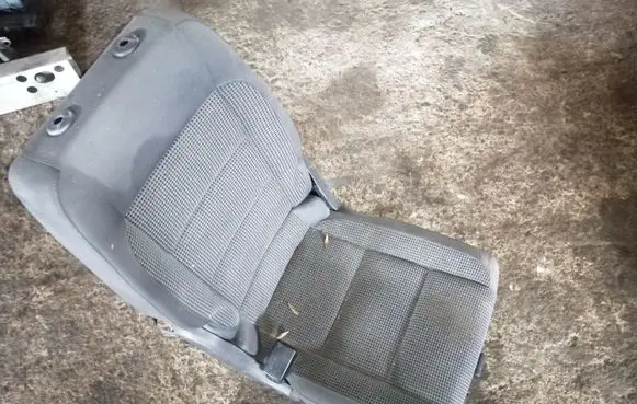Volkswagen Touran I Rear seat 1T0883063D