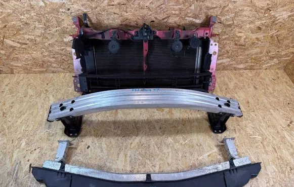 Toyota Prius (XW50) Radiator support slam panel