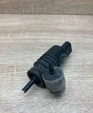 Audi A6 Allroad C6 Windscreen/windshield washer pump 1K6955651 3122789