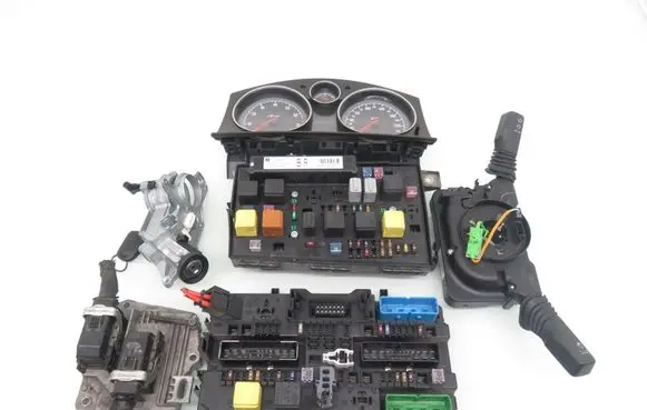 Opel Astra H Engine control unit/module ECU 13145036BR 12230740 13145017CD