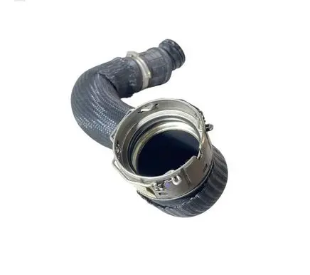 Chevrolet Equinox Air intake hose/pipe 84498032