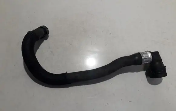 Volvo S80 Engine coolant pipe/hose 9475847