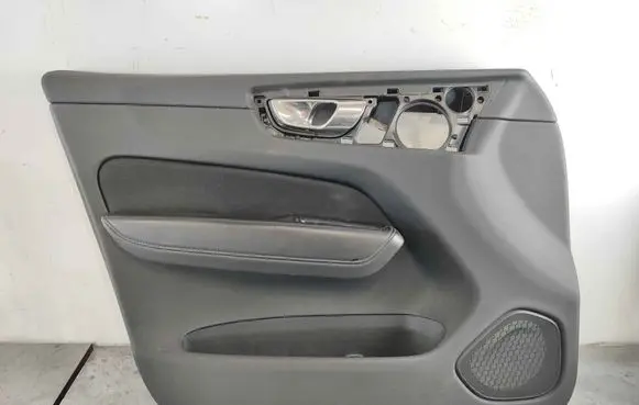Volvo XC60 Front door card panel trim 31490040