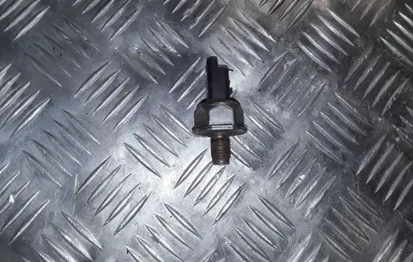 Fuel pressure sensor