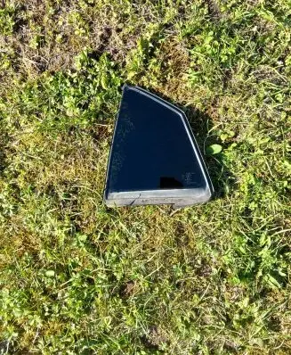 Mazda 6 Rear vent window glass 43r00011