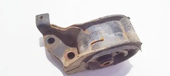 Engine mount bracket