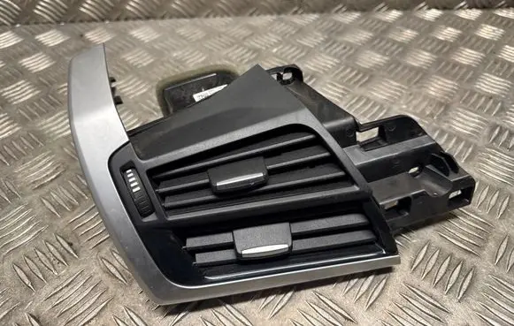 BMW X5 F15 Dashboard side air vent grill/cover trim 9270516 0858710 91589613