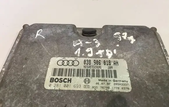 Audi A3 S3 8L Engine control unit/module 038906018AH 0281001693