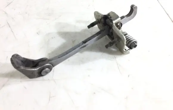 Renault Master II Front door check strap stopper 804304453R