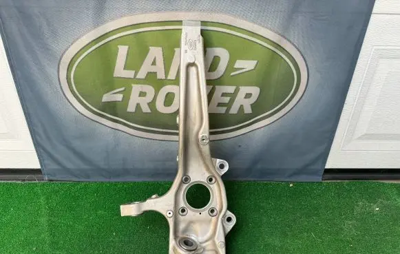 Land Rover Defender Front wheel hub spindle knuckle L8B23K185AH 060323