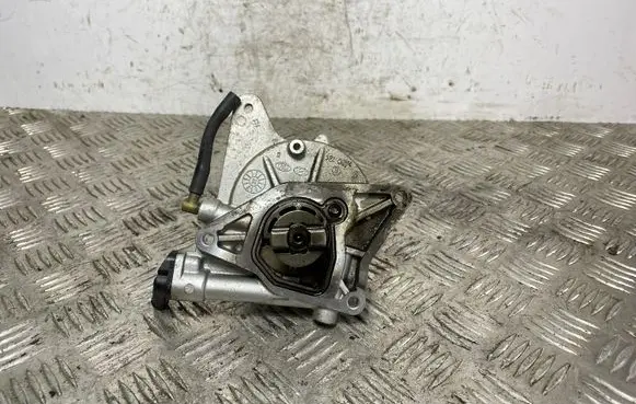 KIA Sorento Vacuum pump 288102F600
