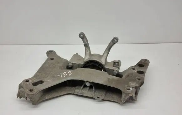 BMW M4 G82 G83 Gearbox mounting bracket 8089421 51384310 22318089421
