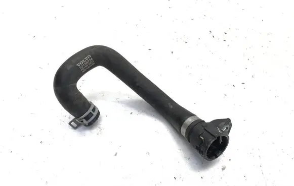 Volvo XC40 Engine coolant pipe/hose 32138734
