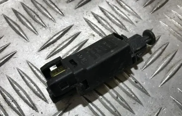 Volkswagen Golf IV Brake pedal sensor switch 191945515b